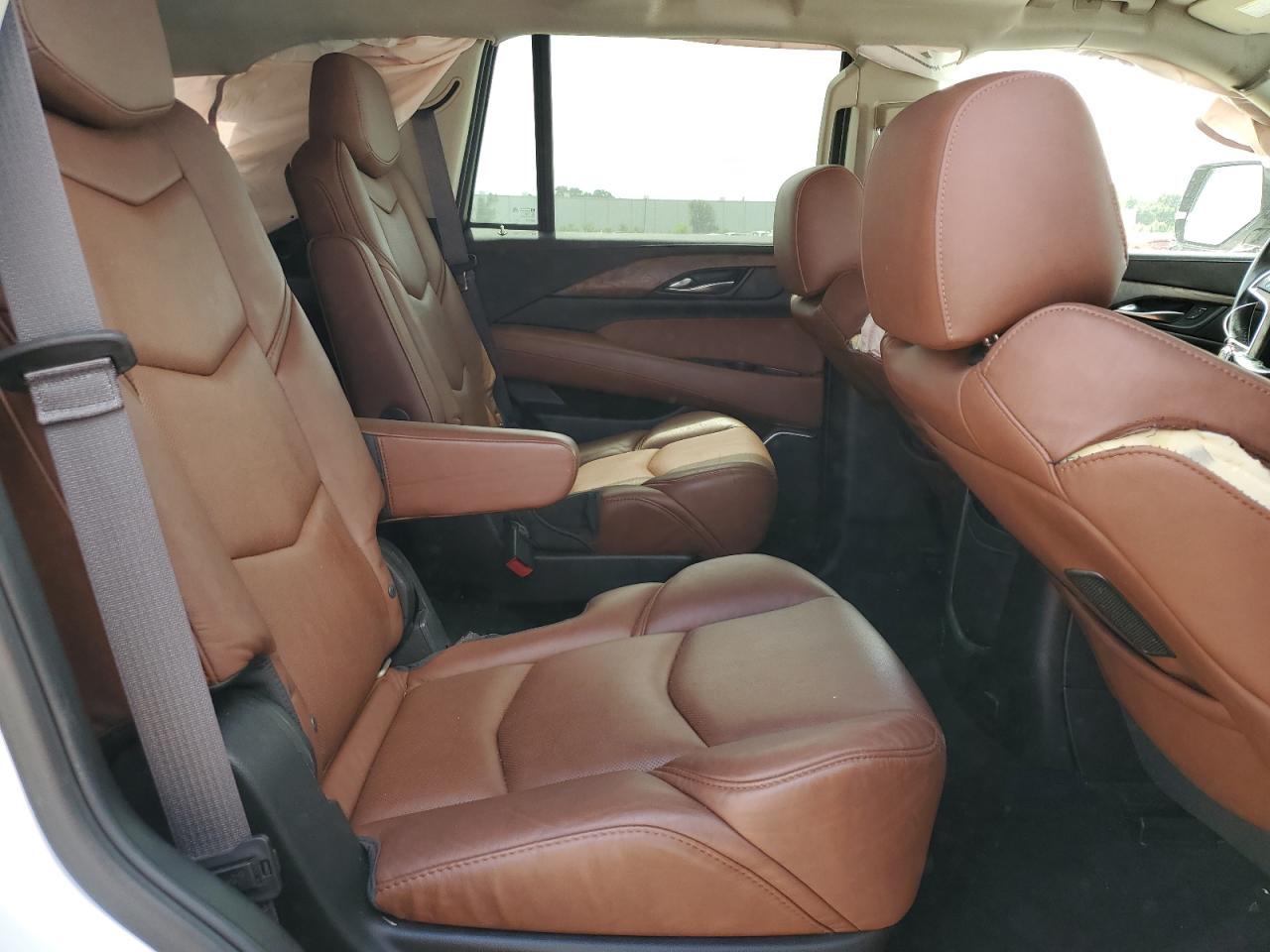 Автомобиль CADILLAC ESCALADE PREMIUM LUXURY 2017 | GrandCar Автомобиль CADILLAC ESCALADE PREMIUM LUXURY 2017 | GrandCar