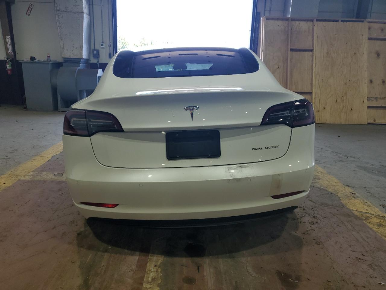 Автомобиль TESLA MODEL 3 2022 | GrandCar Автомобиль TESLA MODEL 3 2022 | GrandCar