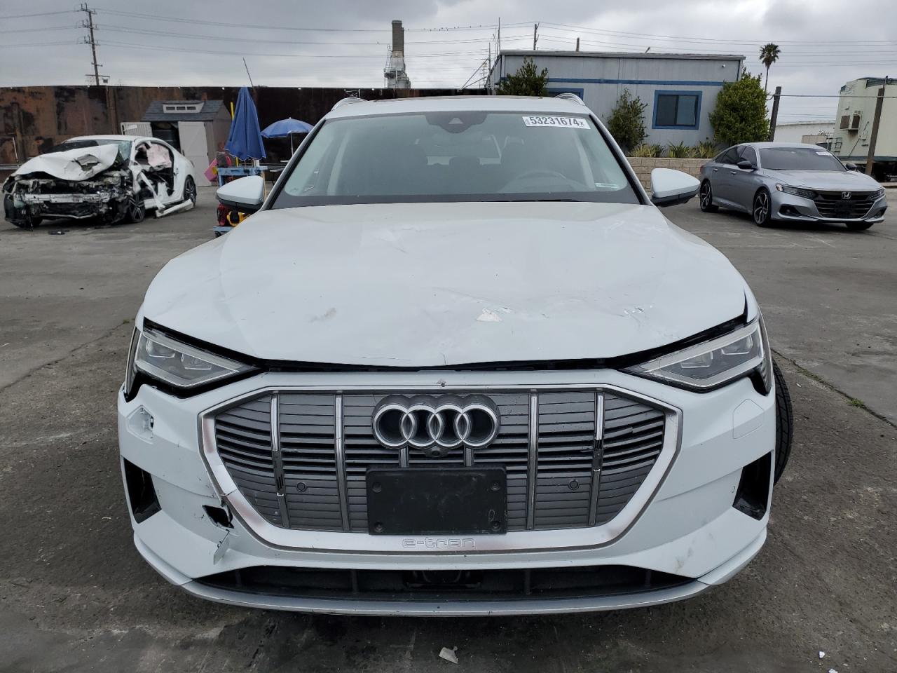 Автомобіль AUDI E-TRON PRESTIGE 2019 | GrandCar Автомобіль AUDI E-TRON PRESTIGE 2019 | GrandCar