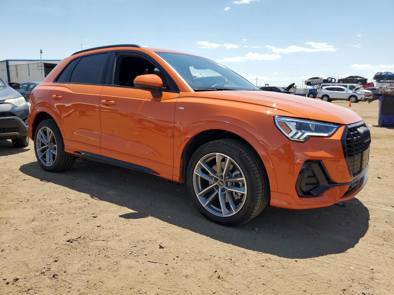 Автомобиль AUDI Q3 PREMIUM S LINE 45 2023 | GrandCar Автомобиль AUDI Q3 PREMIUM S LINE 45 2023 | GrandCar