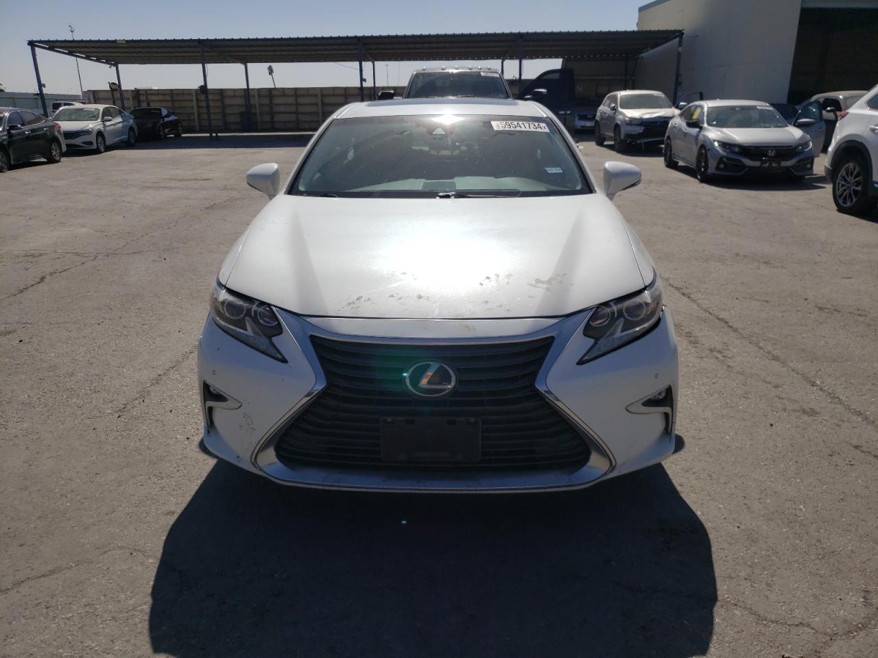 Автомобіль LEXUS ES 350 2016 | GrandCar Автомобіль LEXUS ES 350 2016 | GrandCar