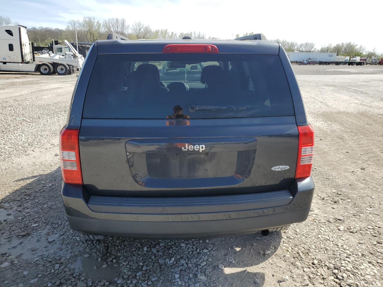 Автомобиль JEEP PATRIOT LATITUDE 2015 | GrandCar Автомобиль JEEP PATRIOT LATITUDE 2015 | GrandCar