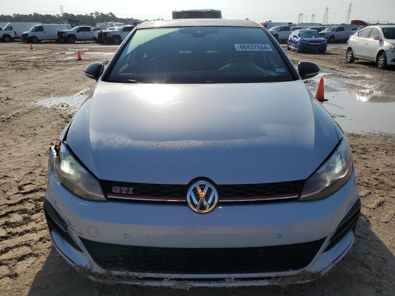 Автомобиль VOLKSWAGEN GTI S 2020 | GrandCar Автомобиль VOLKSWAGEN GTI S 2020 | GrandCar
