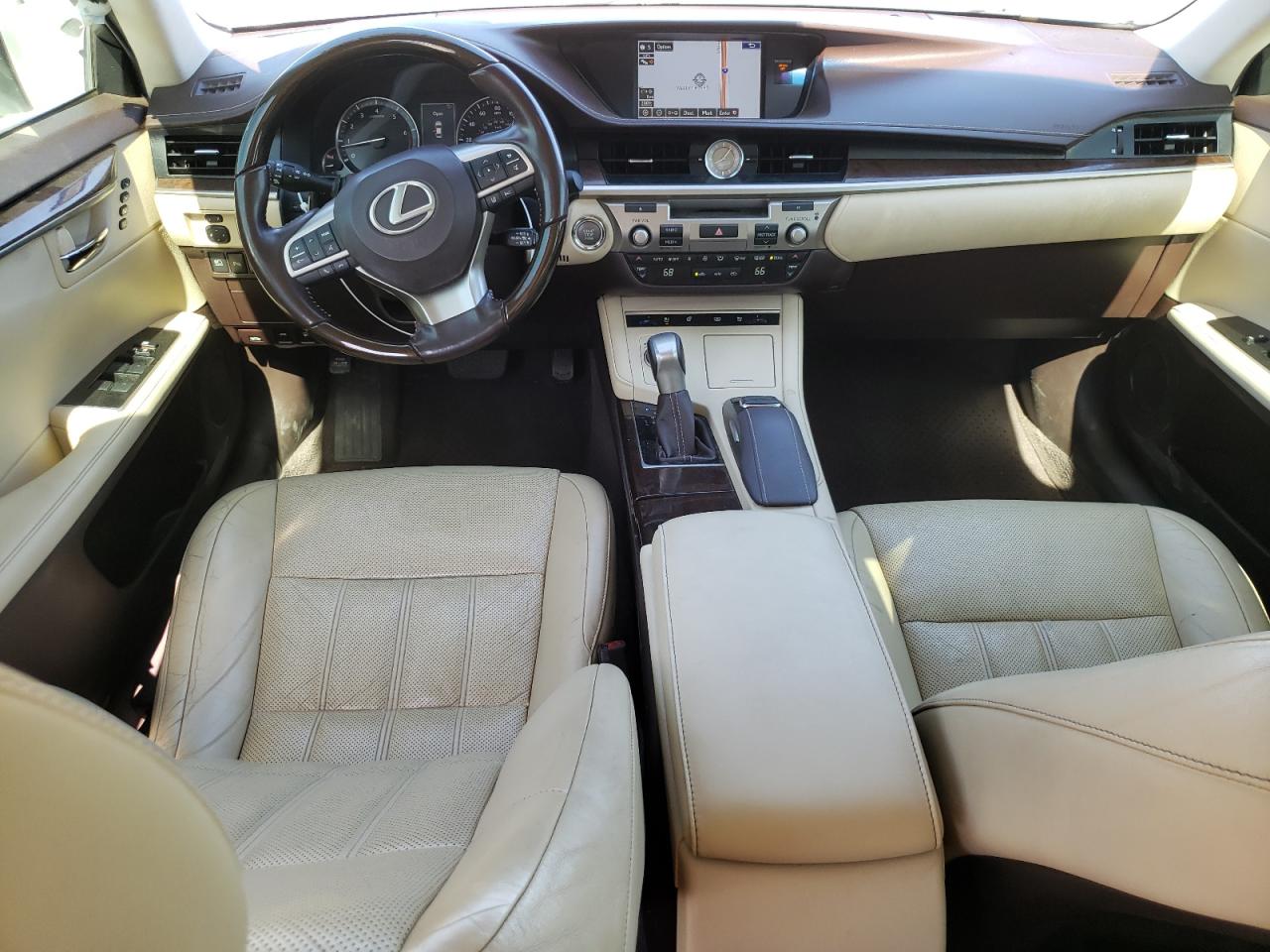 Автомобіль LEXUS ES 350 2016 | GrandCar Автомобіль LEXUS ES 350 2016 | GrandCar