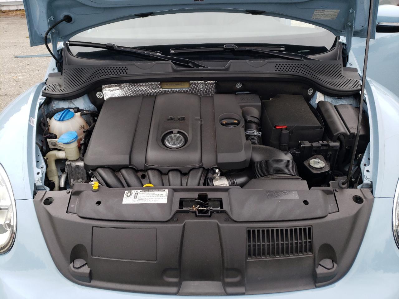 Автомобиль VOLKSWAGEN BEETLE 2014 | GrandCar Автомобиль VOLKSWAGEN BEETLE 2014 | GrandCar