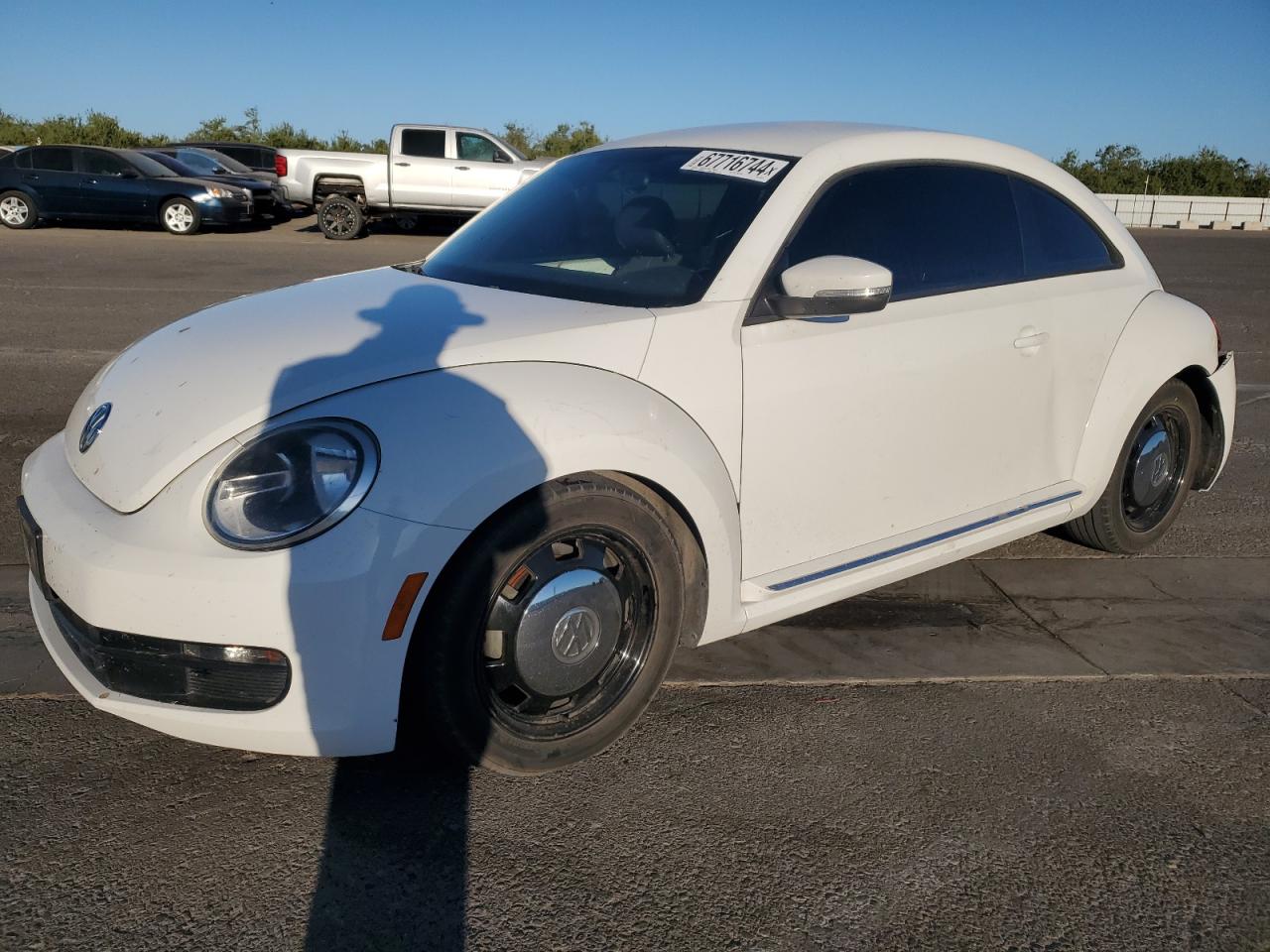 Автомобиль VOLKSWAGEN BEETLE 2013 | GrandCar