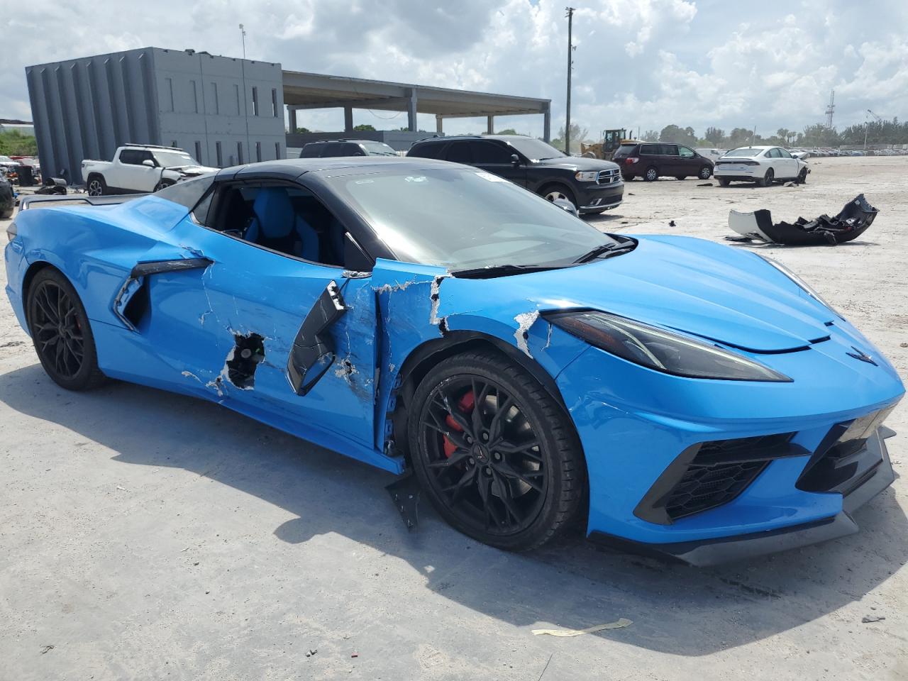 Автомобіль CHEVROLET CORVETTE STINGRAY 3LT 2023 | GrandCar Автомобіль CHEVROLET CORVETTE STINGRAY 3LT 2023 | GrandCar