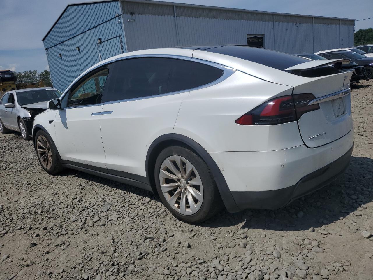 Автомобіль TESLA MODEL X 2016 | GrandCar Автомобіль TESLA MODEL X 2016 | GrandCar