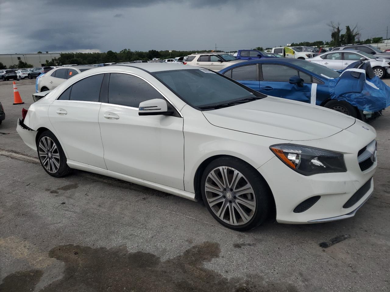 Автомобиль MERCEDES-BENZ CLA 250 2017 | GrandCar Автомобиль MERCEDES-BENZ CLA 250 2017 | GrandCar