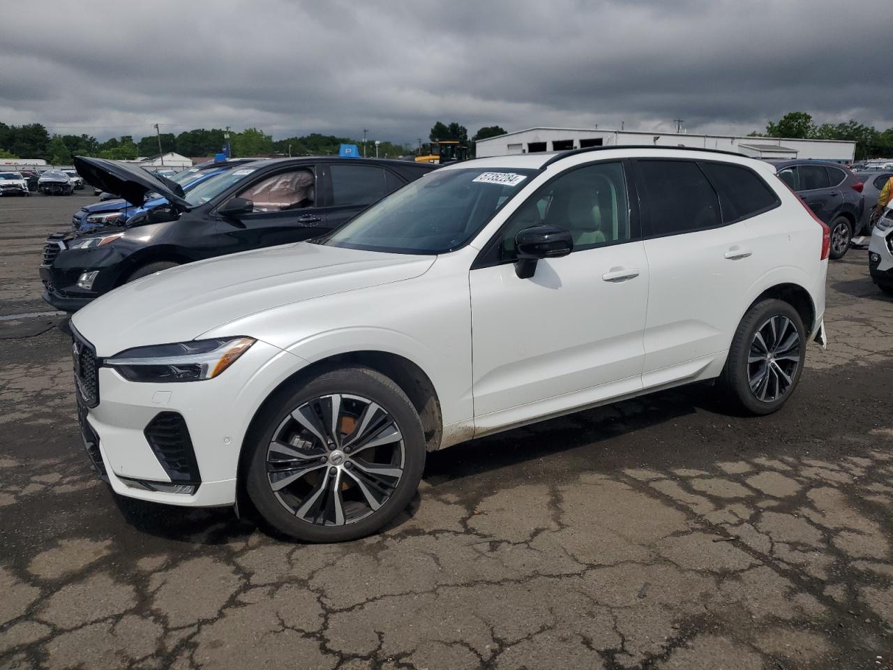 Автомобіль VOLVO XC60 B5 PLUS 2023 | GrandCar