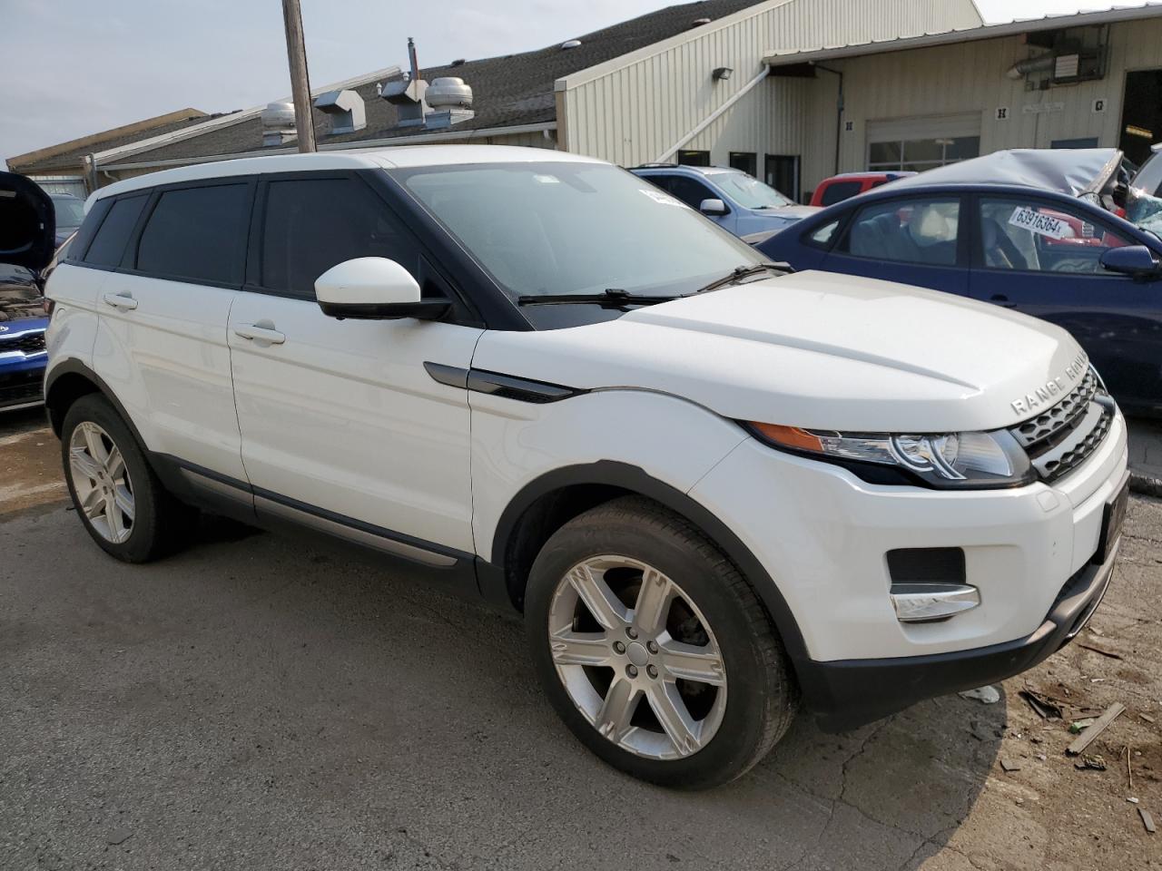 Автомобиль LAND ROVER RANGE ROVER EVOQUE PURE PLUS 2015 | GrandCar Автомобиль LAND ROVER RANGE ROVER EVOQUE PURE PLUS 2015 | GrandCar