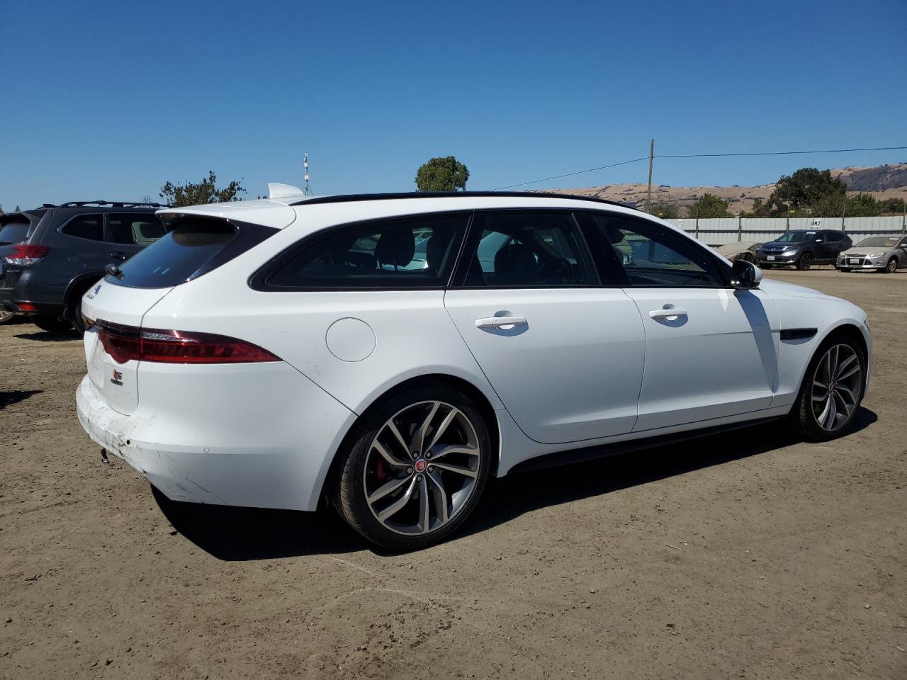Автомобіль JAGUAR XF S 2018 | GrandCar Автомобіль JAGUAR XF S 2018 | GrandCar