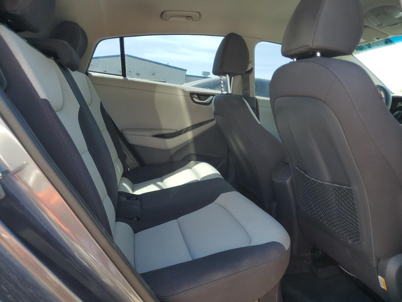 Автомобиль HYUNDAI IONIQ BLUE 2018 | GrandCar Автомобиль HYUNDAI IONIQ BLUE 2018 | GrandCar