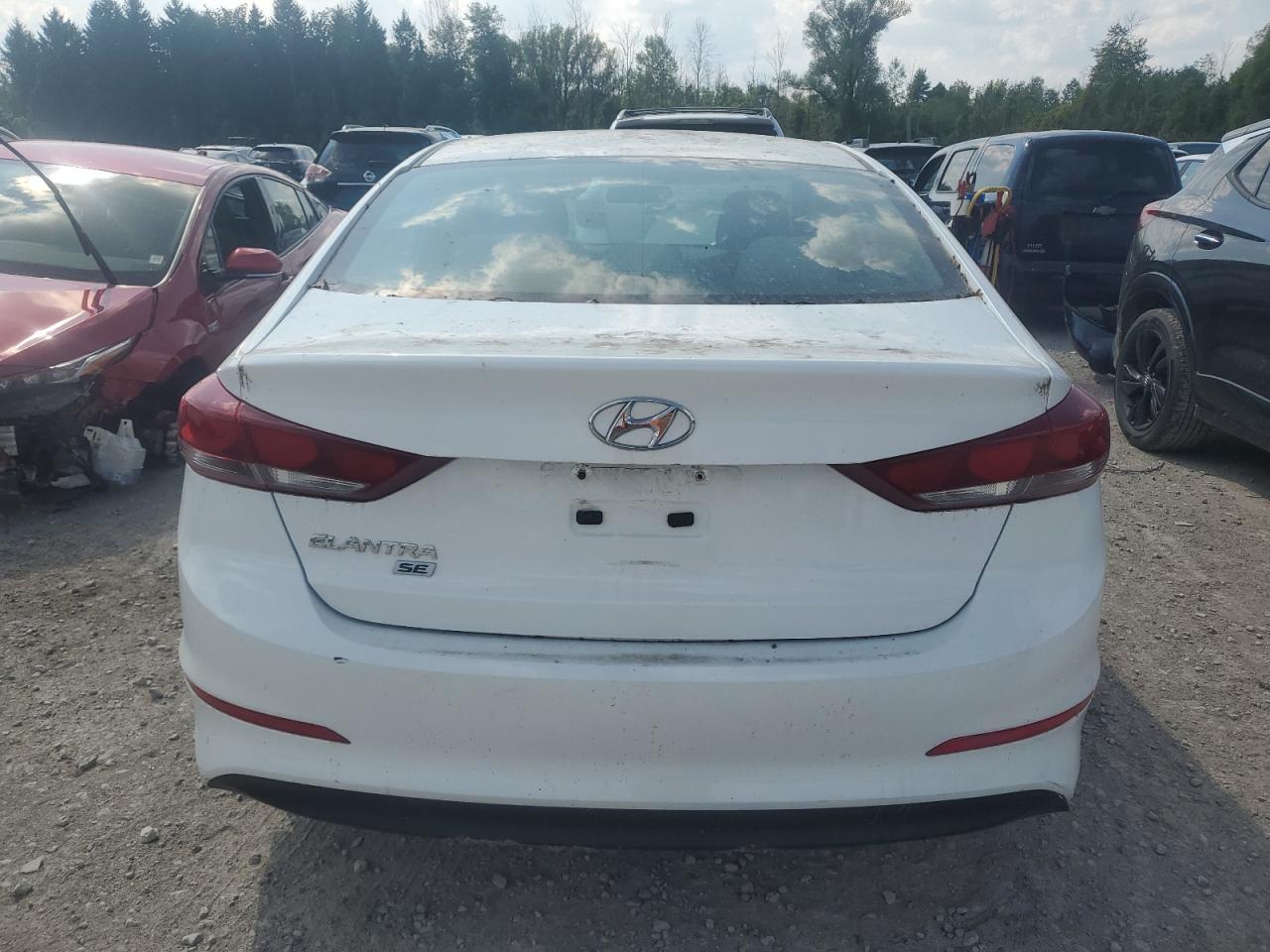 Автомобиль HYUNDAI ELANTRA SE 2018 | GrandCar Автомобиль HYUNDAI ELANTRA SE 2018 | GrandCar