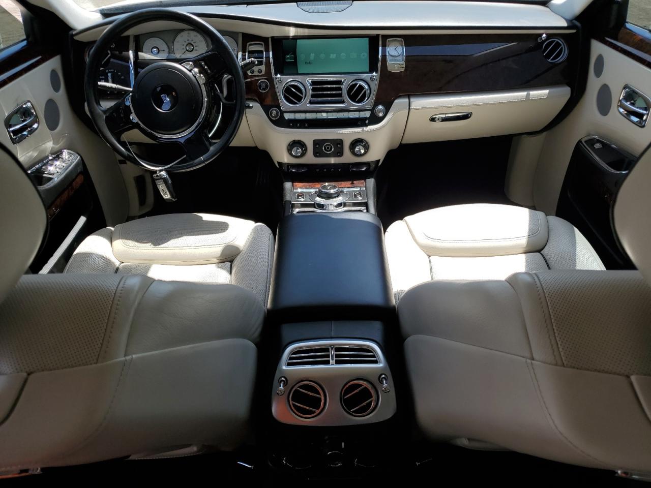 Автомобиль ROLLS-ROYCE GHOST 2015 | GrandCar Автомобиль ROLLS-ROYCE GHOST 2015 | GrandCar