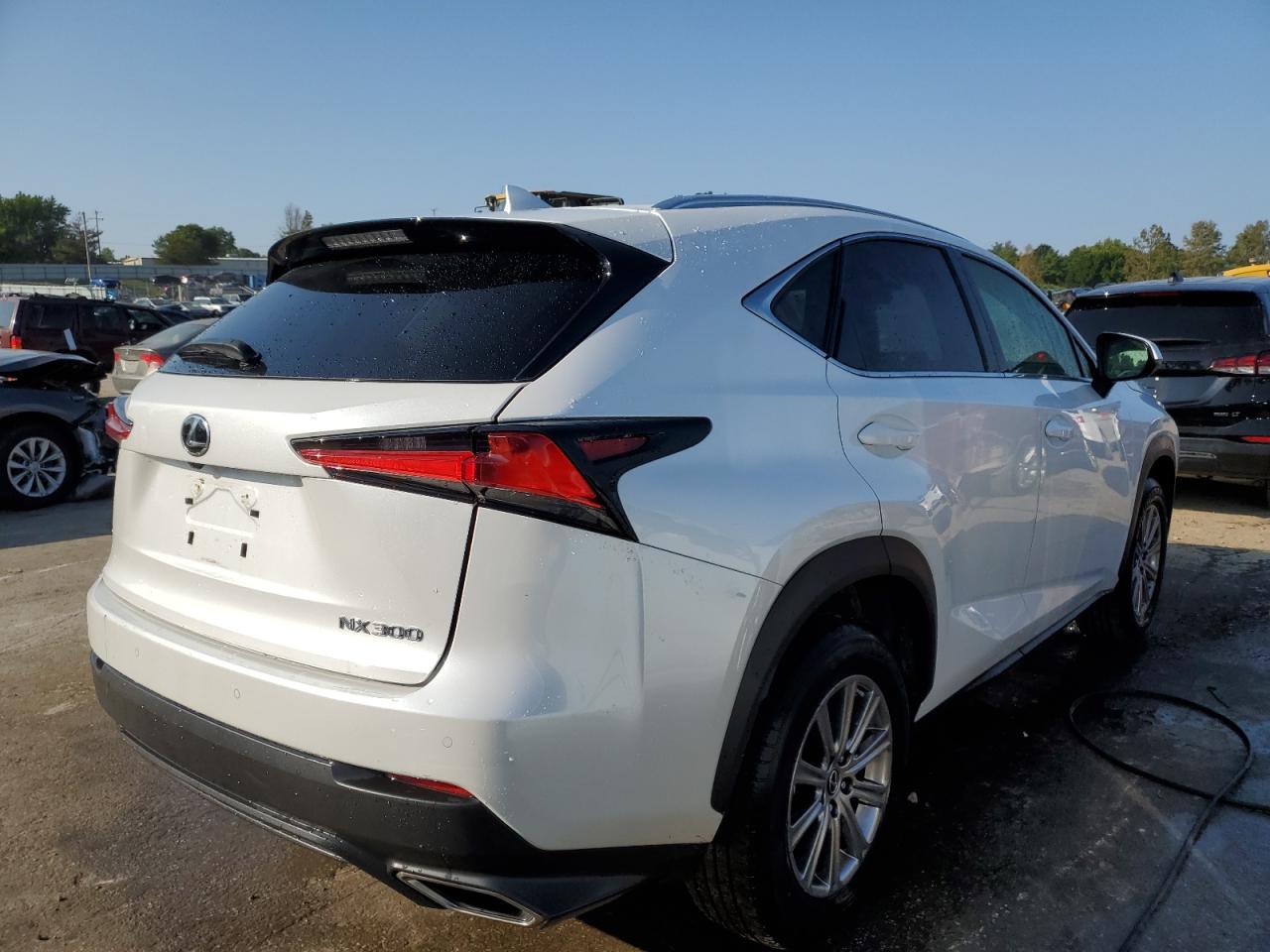 Автомобіль LEXUS NX 300 2020 | GrandCar Автомобіль LEXUS NX 300 2020 | GrandCar