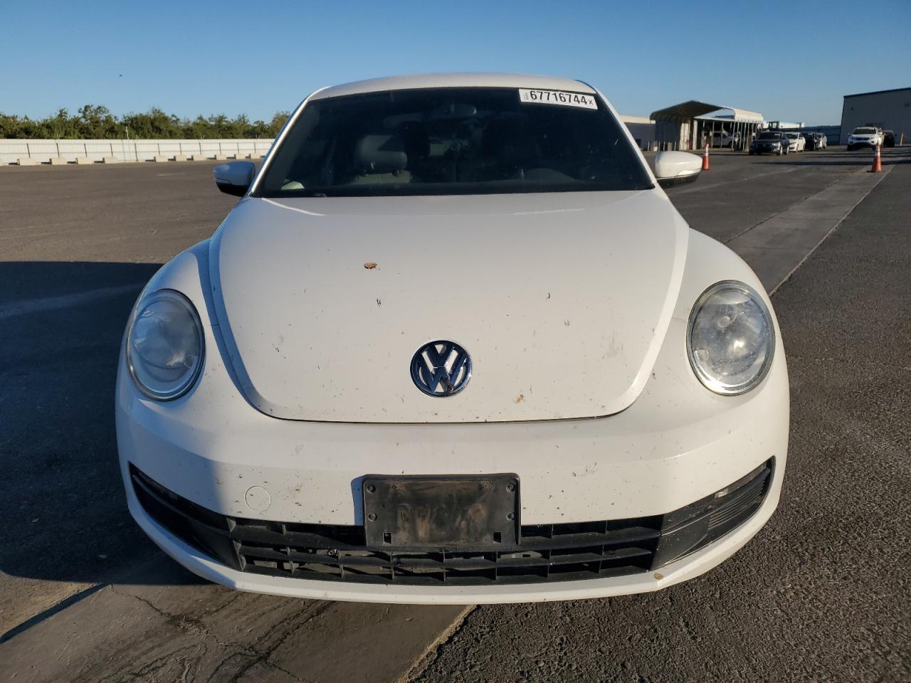 Автомобиль VOLKSWAGEN BEETLE 2013 | GrandCar Автомобиль VOLKSWAGEN BEETLE 2013 | GrandCar