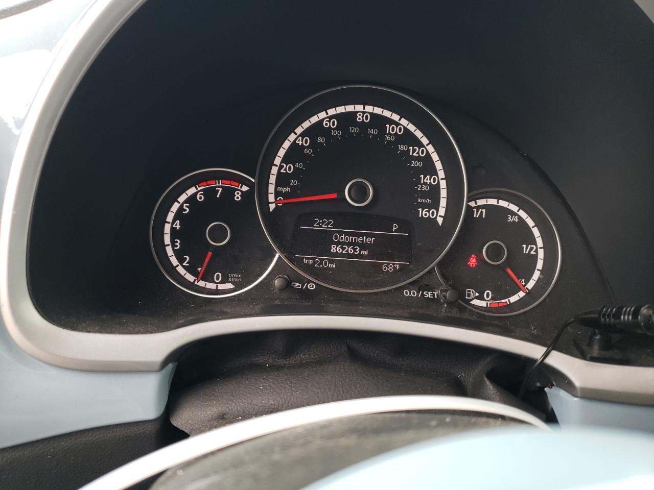 Автомобиль VOLKSWAGEN BEETLE 2014 | GrandCar Автомобиль VOLKSWAGEN BEETLE 2014 | GrandCar