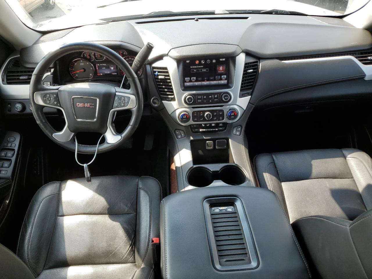 Автомобиль GMC YUKON XL K1500 SLT 2016 | GrandCar Автомобиль GMC YUKON XL K1500 SLT 2016 | GrandCar