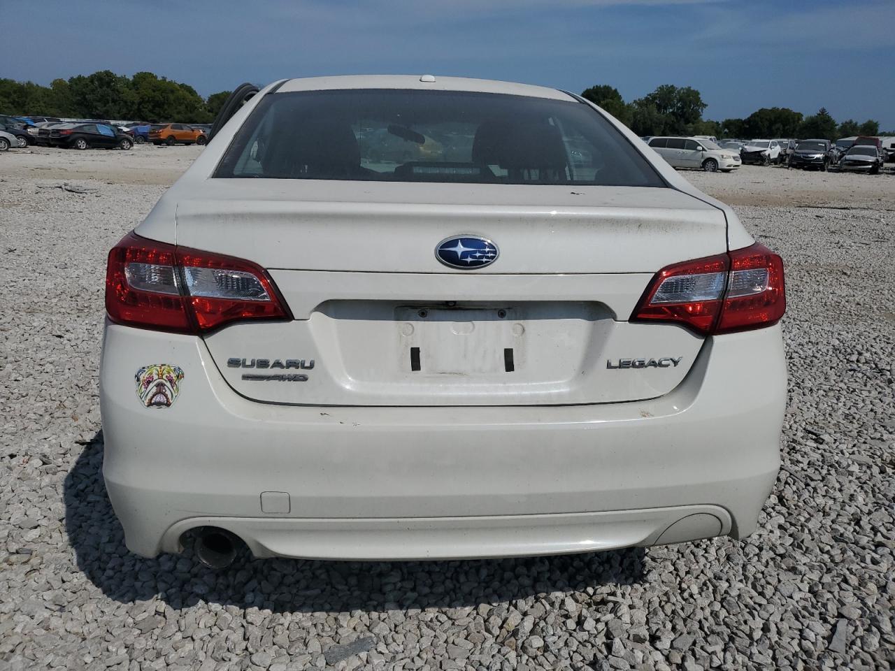 Автомобиль SUBARU LEGACY PREMIUM 2015 | GrandCar Автомобиль SUBARU LEGACY PREMIUM 2015 | GrandCar