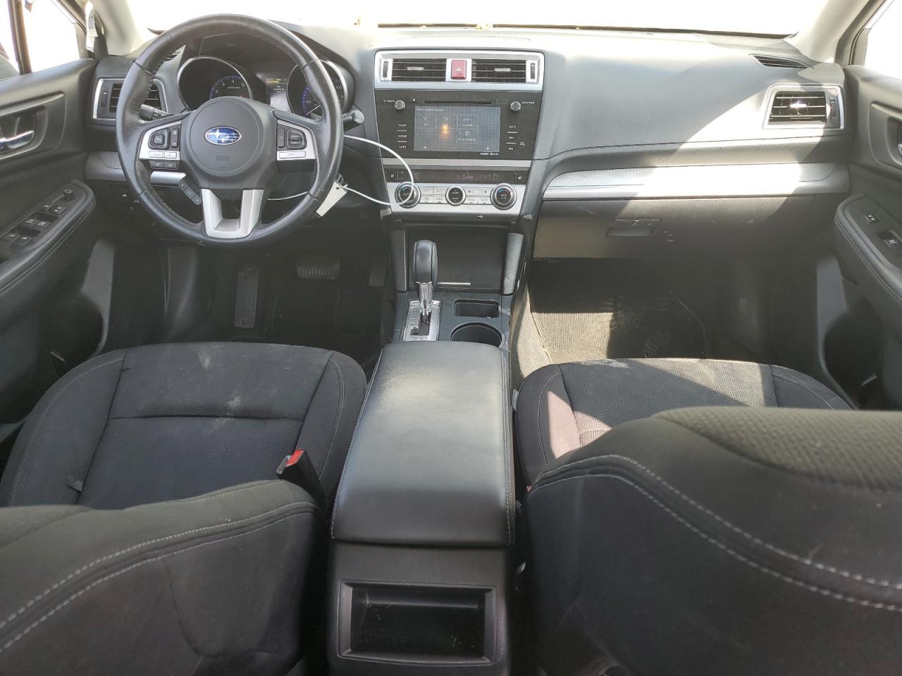Автомобиль SUBARU LEGACY PREMIUM 2015 | GrandCar Автомобиль SUBARU LEGACY PREMIUM 2015 | GrandCar