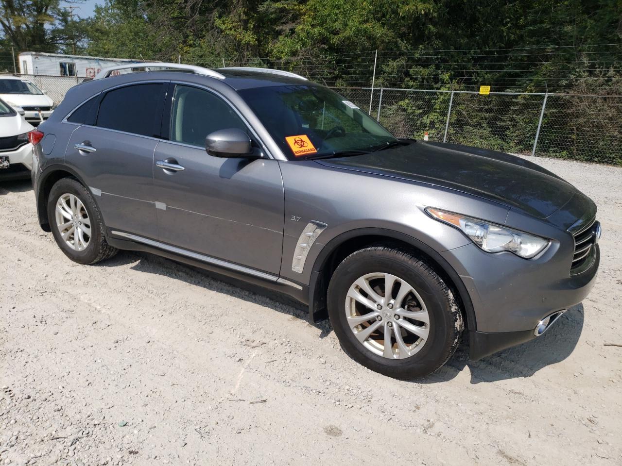 Автомобіль INFINITI QX70 2015 | GrandCar Автомобіль INFINITI QX70 2015 | GrandCar