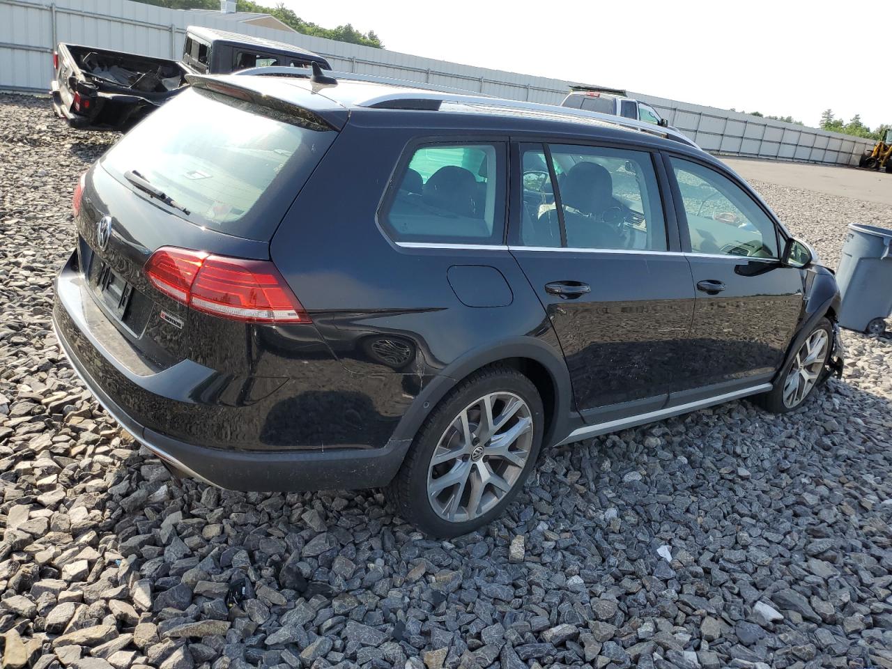 Автомобиль VOLKSWAGEN GOLF ALLTRACK S 2019 | GrandCar Автомобиль VOLKSWAGEN GOLF ALLTRACK S 2019 | GrandCar