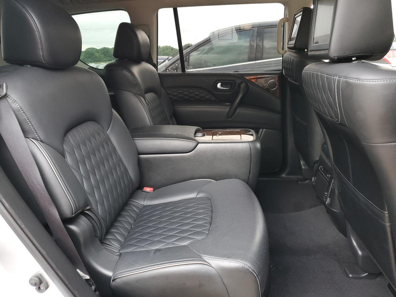 Автомобиль INFINITI QX80 BASE 2018 | GrandCar Автомобиль INFINITI QX80 BASE 2018 | GrandCar