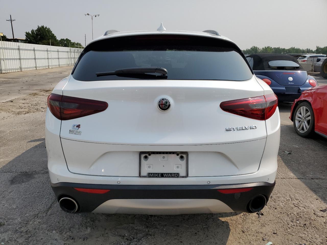 Автомобіль ALFA ROMEO STELVIO TI SPORT 2018 | GrandCar Автомобіль ALFA ROMEO STELVIO TI SPORT 2018 | GrandCar