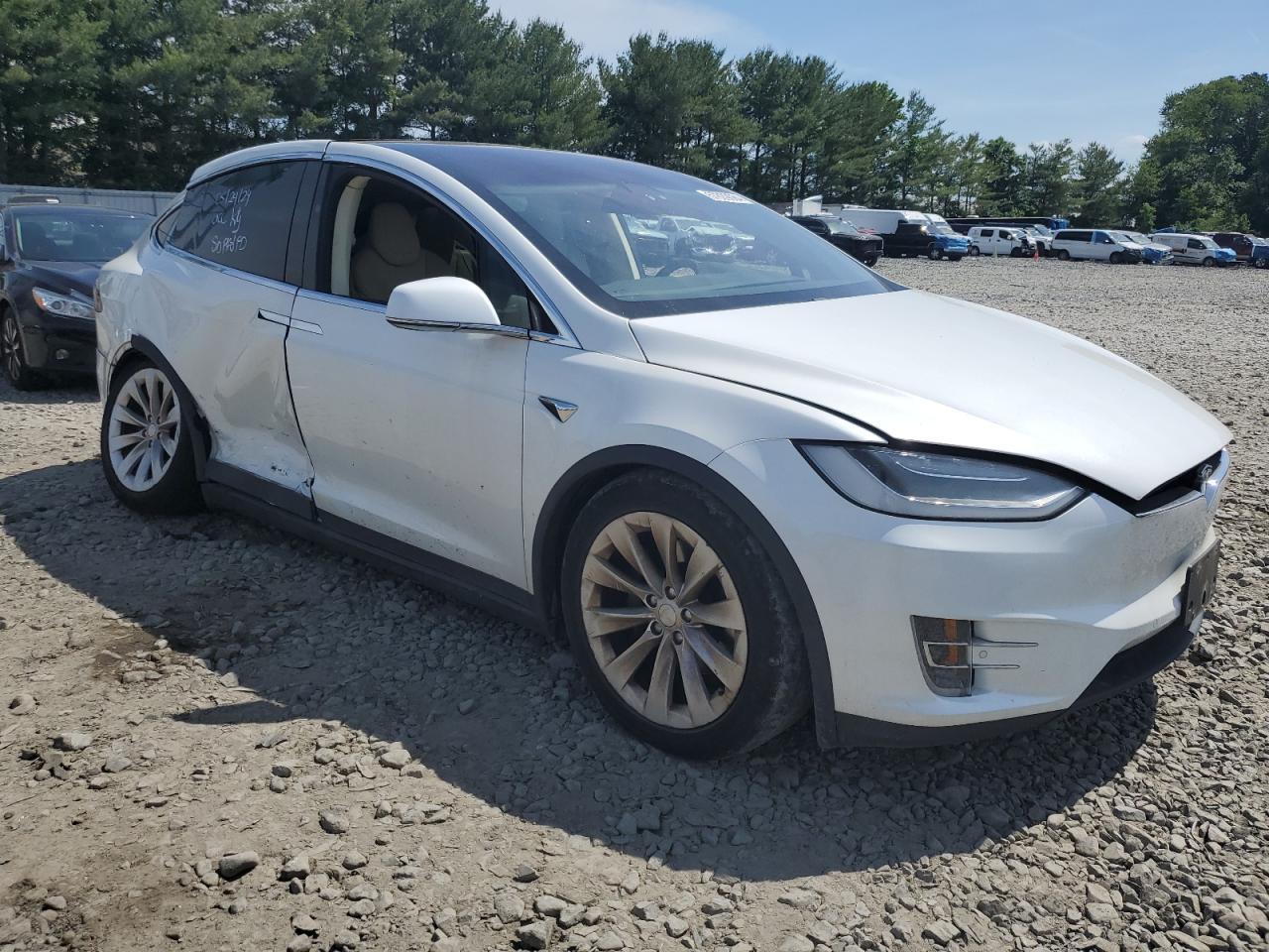 Автомобіль TESLA MODEL X 2016 | GrandCar Автомобіль TESLA MODEL X 2016 | GrandCar