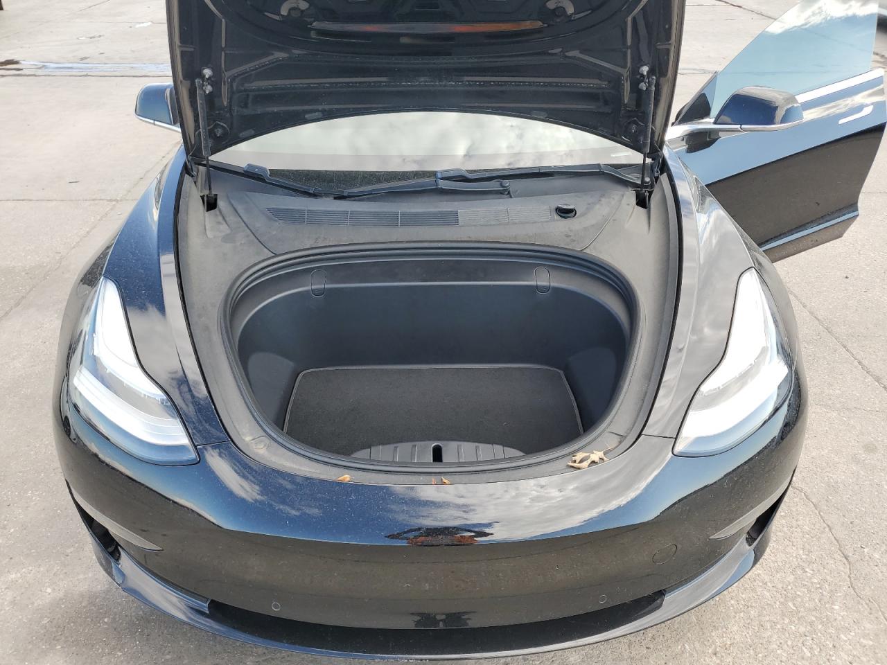 Автомобіль TESLA MODEL 3 2019 | GrandCar Автомобіль TESLA MODEL 3 2019 | GrandCar