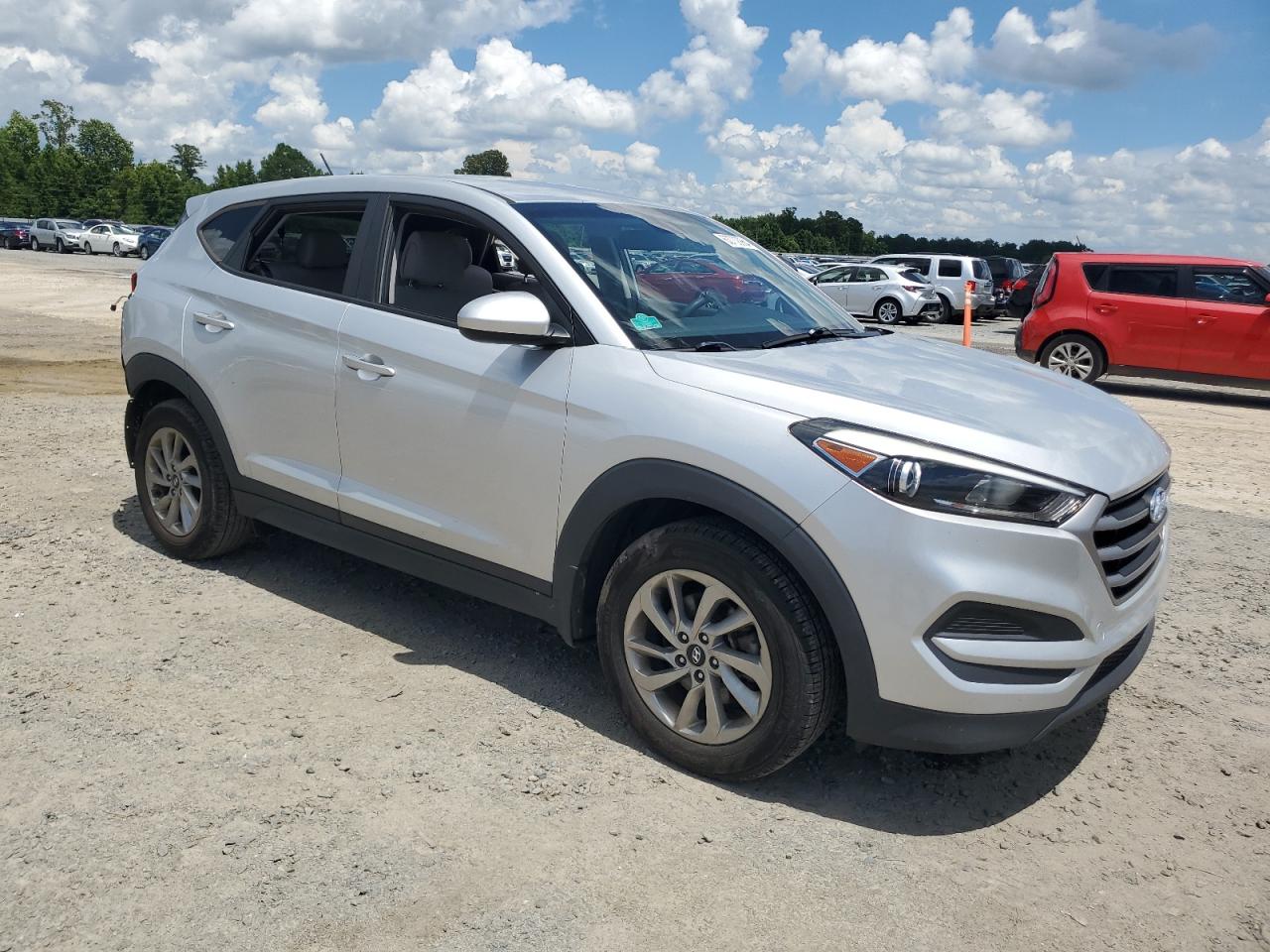 Автомобиль HYUNDAI TUCSON SE 2018 | GrandCar Автомобиль HYUNDAI TUCSON SE 2018 | GrandCar