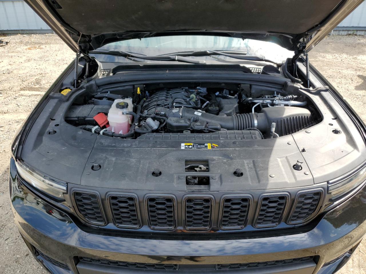 Автомобіль JEEP GRAND CHEROKEE L LAREDO 2021 | GrandCar Автомобіль JEEP GRAND CHEROKEE L LAREDO 2021 | GrandCar