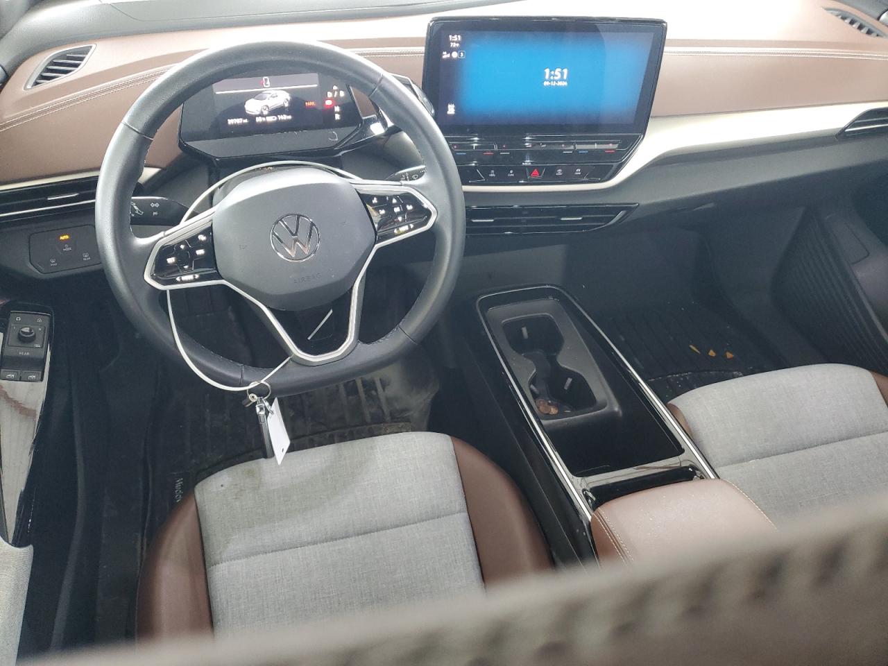 Автомобиль VOLKSWAGEN ID.4 PRO 2023 | GrandCar Автомобиль VOLKSWAGEN ID.4 PRO 2023 | GrandCar