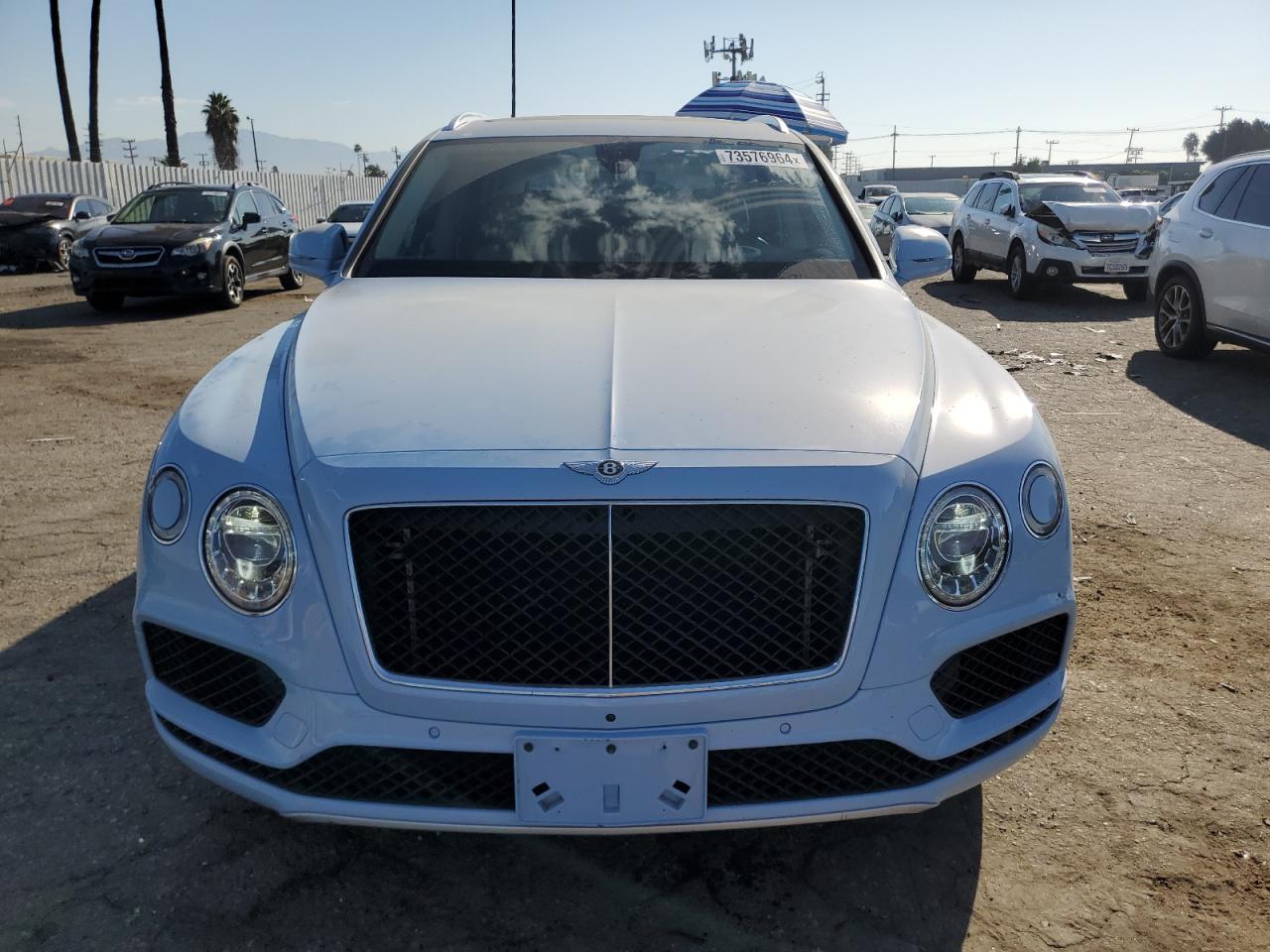 Автомобиль BENTLEY BENTAYGA 2019 | GrandCar Автомобиль BENTLEY BENTAYGA 2019 | GrandCar