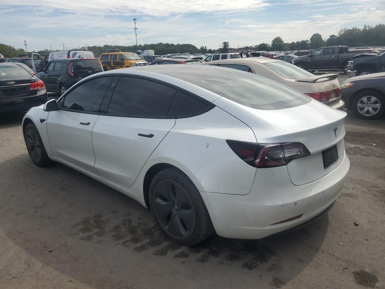 Автомобіль TESLA MODEL 3 2020 | GrandCar Автомобіль TESLA MODEL 3 2020 | GrandCar