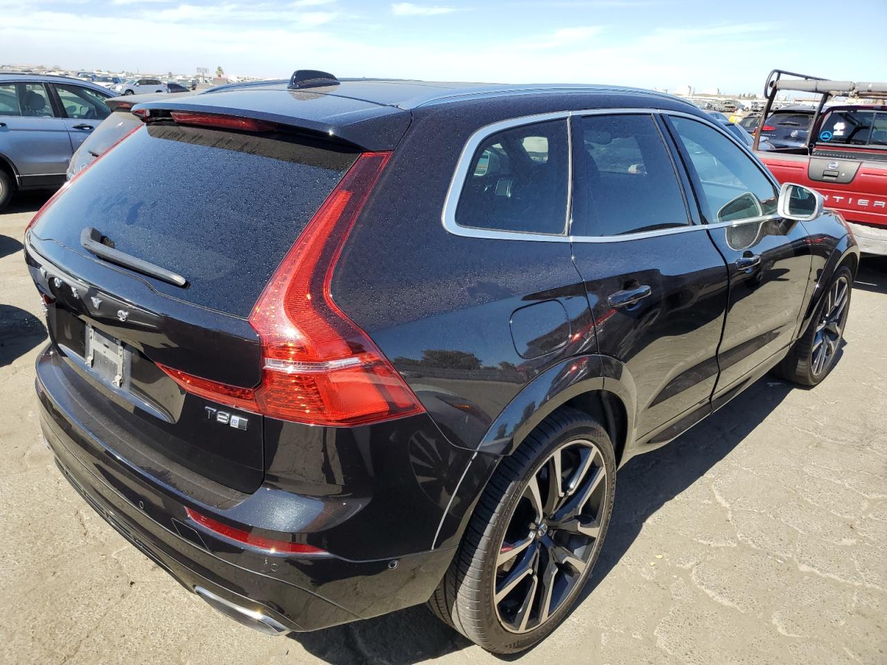 Автомобиль VOLVO XC60 T8 R-DESIGN 2018 | GrandCar Автомобиль VOLVO XC60 T8 R-DESIGN 2018 | GrandCar