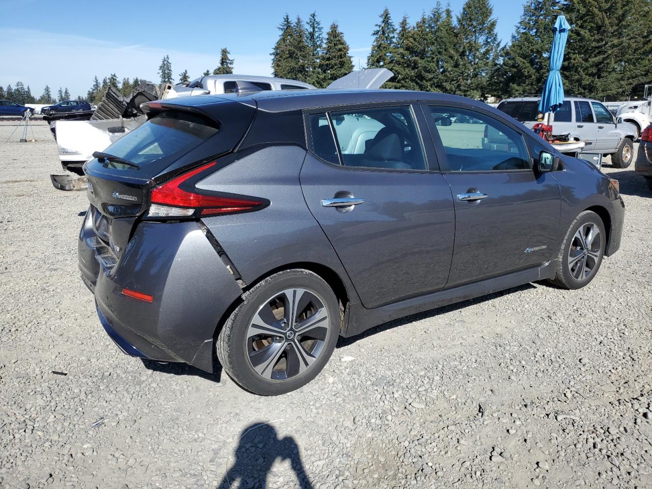 Автомобиль NISSAN LEAF S 2018 | GrandCar Автомобиль NISSAN LEAF S 2018 | GrandCar