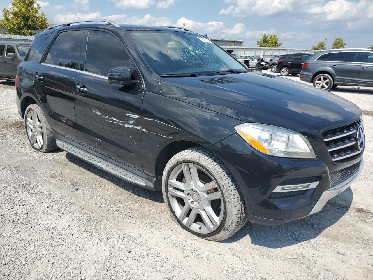 Автомобиль MERCEDES-BENZ ML 350 2015 | GrandCar Автомобиль MERCEDES-BENZ ML 350 2015 | GrandCar