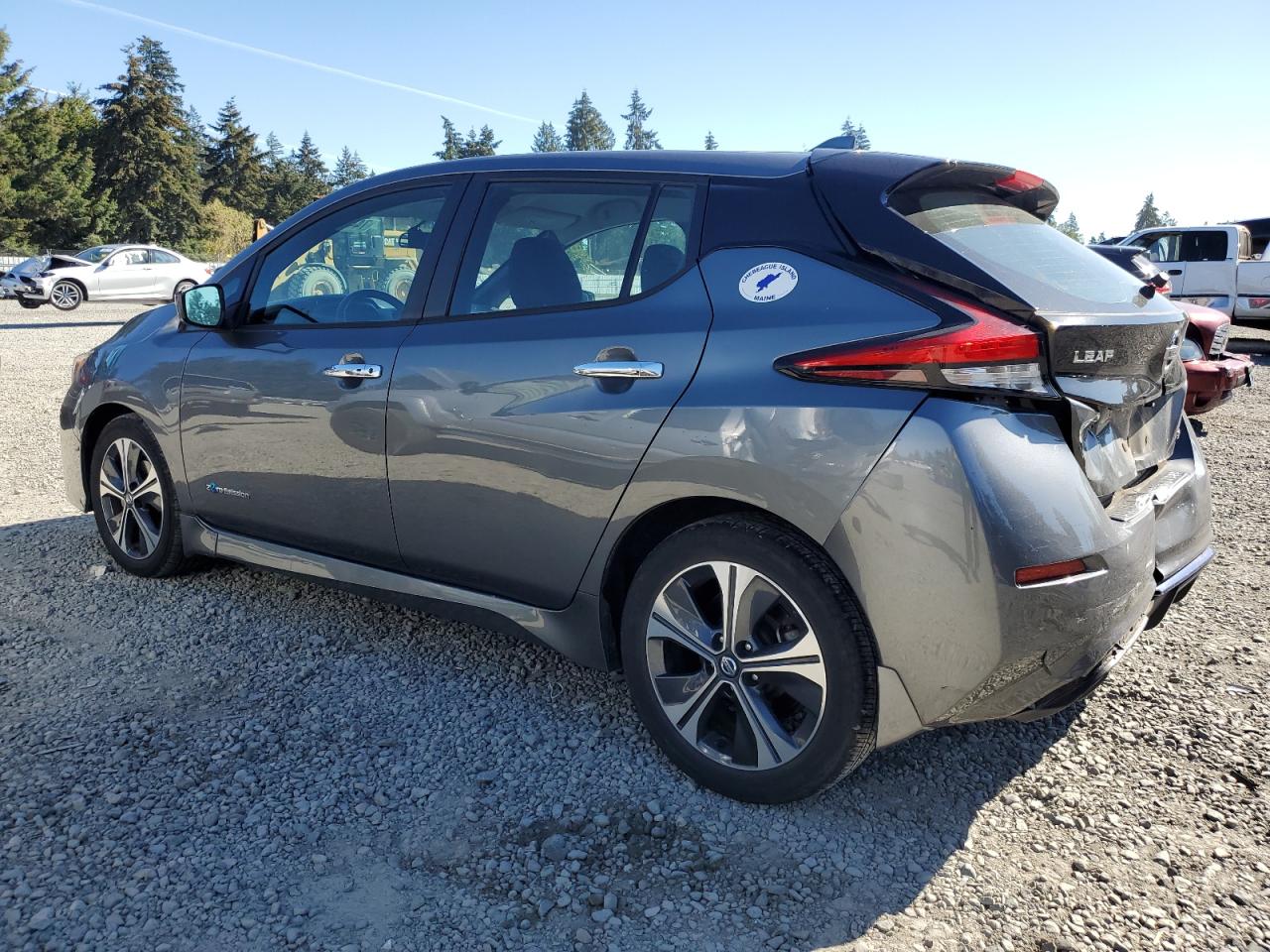 Автомобиль NISSAN LEAF S 2018 | GrandCar Автомобиль NISSAN LEAF S 2018 | GrandCar