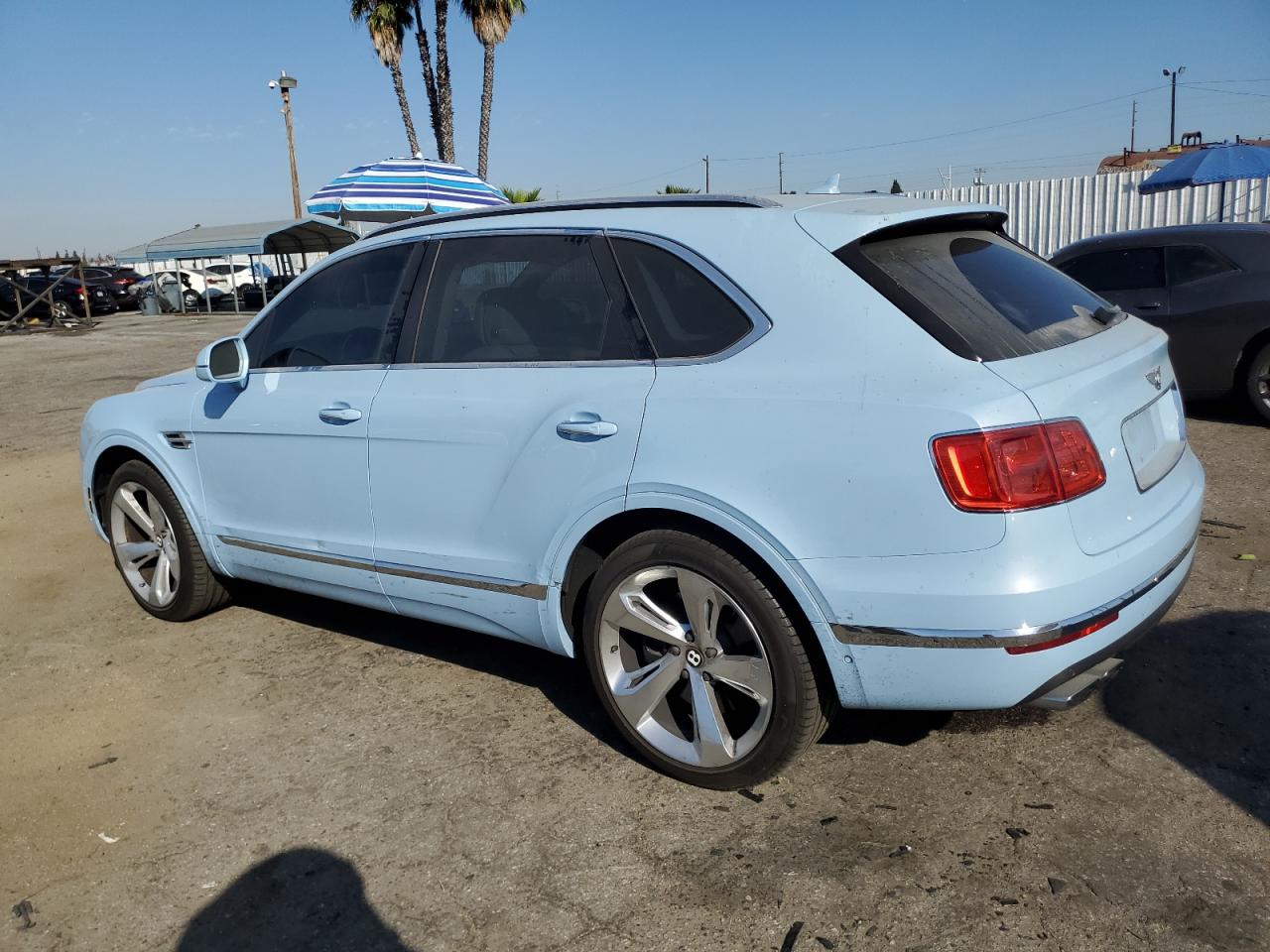 Автомобиль BENTLEY BENTAYGA 2019 | GrandCar Автомобиль BENTLEY BENTAYGA 2019 | GrandCar