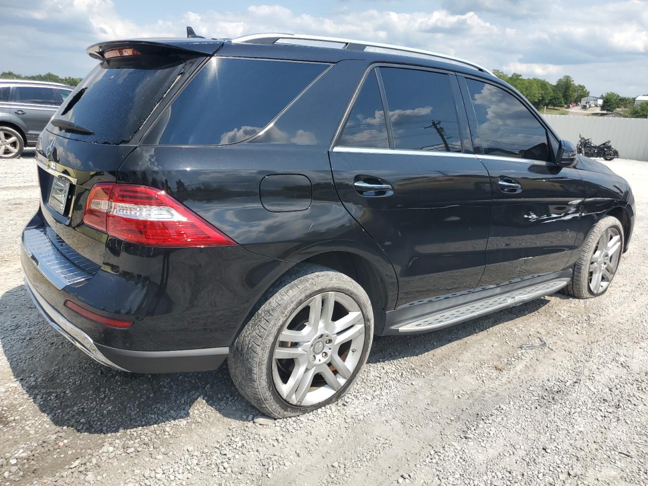 Автомобиль MERCEDES-BENZ ML 350 2015 | GrandCar Автомобиль MERCEDES-BENZ ML 350 2015 | GrandCar