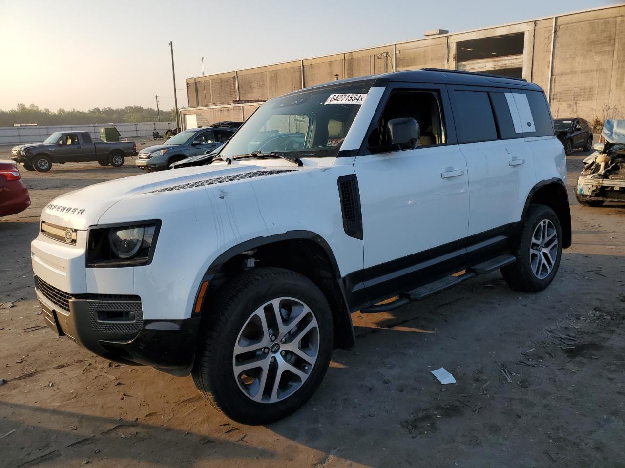 Автомобиль LAND ROVER DEFENDER 110 X-DYNAMIC SE 2024 | GrandCar