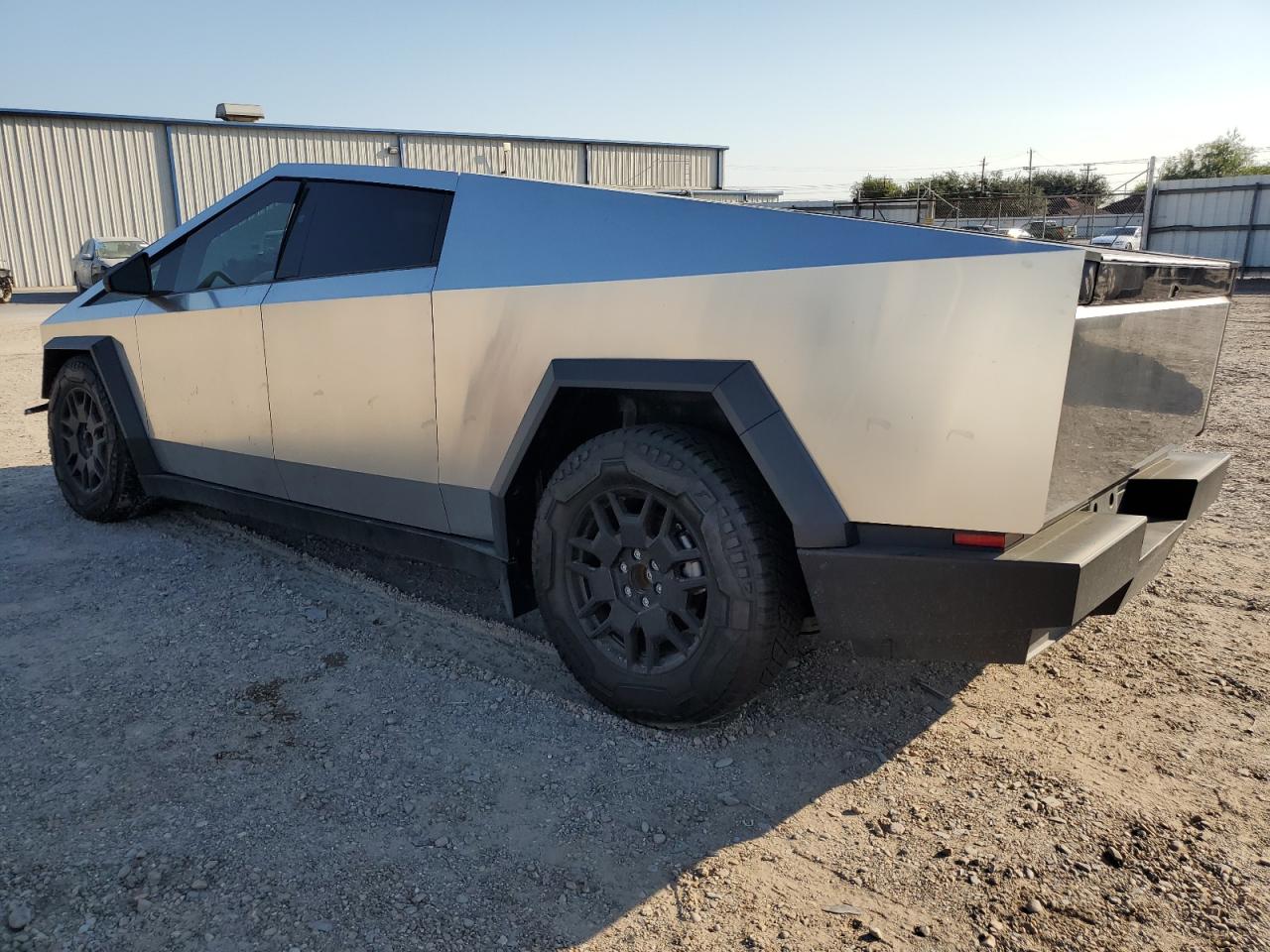 Автомобиль TESLA CYBERTRUCK 2024 | GrandCar Автомобиль TESLA CYBERTRUCK 2024 | GrandCar