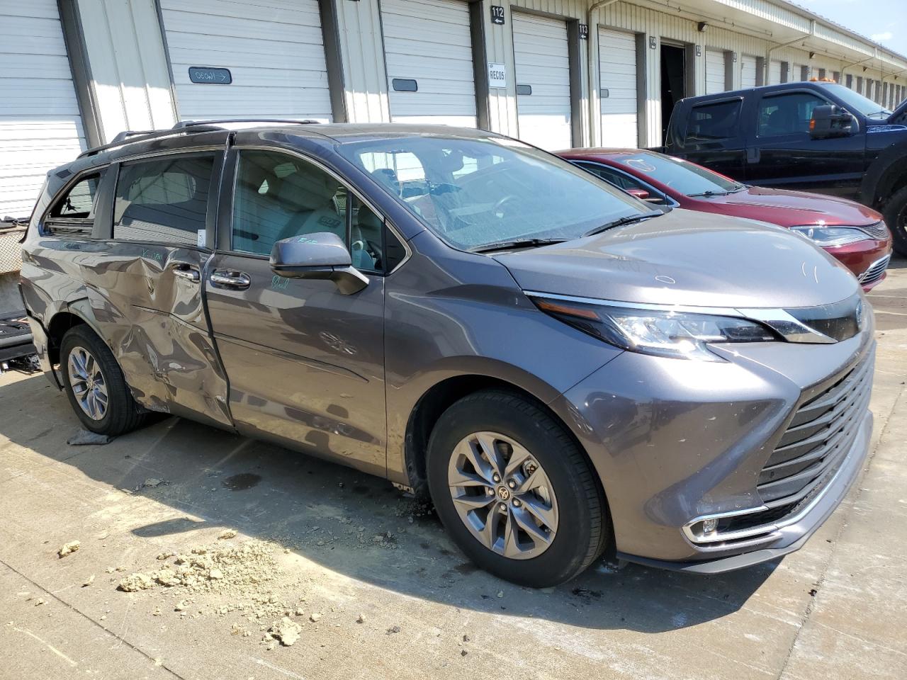 Автомобиль TOYOTA SIENNA XLE 2022 | GrandCar Автомобиль TOYOTA SIENNA XLE 2022 | GrandCar