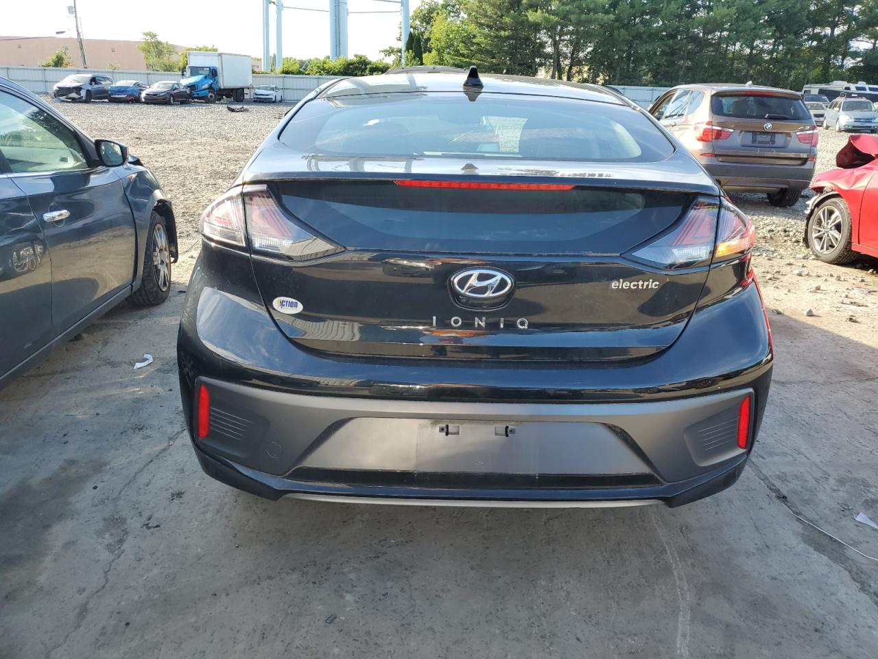 Автомобиль HYUNDAI IONIQ SE 2020 | GrandCar Автомобиль HYUNDAI IONIQ SE 2020 | GrandCar