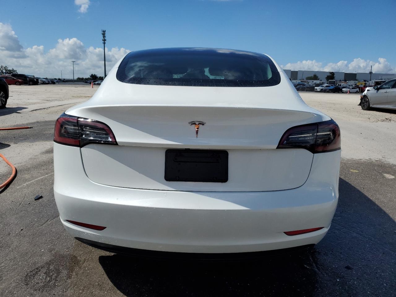 Автомобіль TESLA MODEL 3 2023 | GrandCar Автомобіль TESLA MODEL 3 2023 | GrandCar