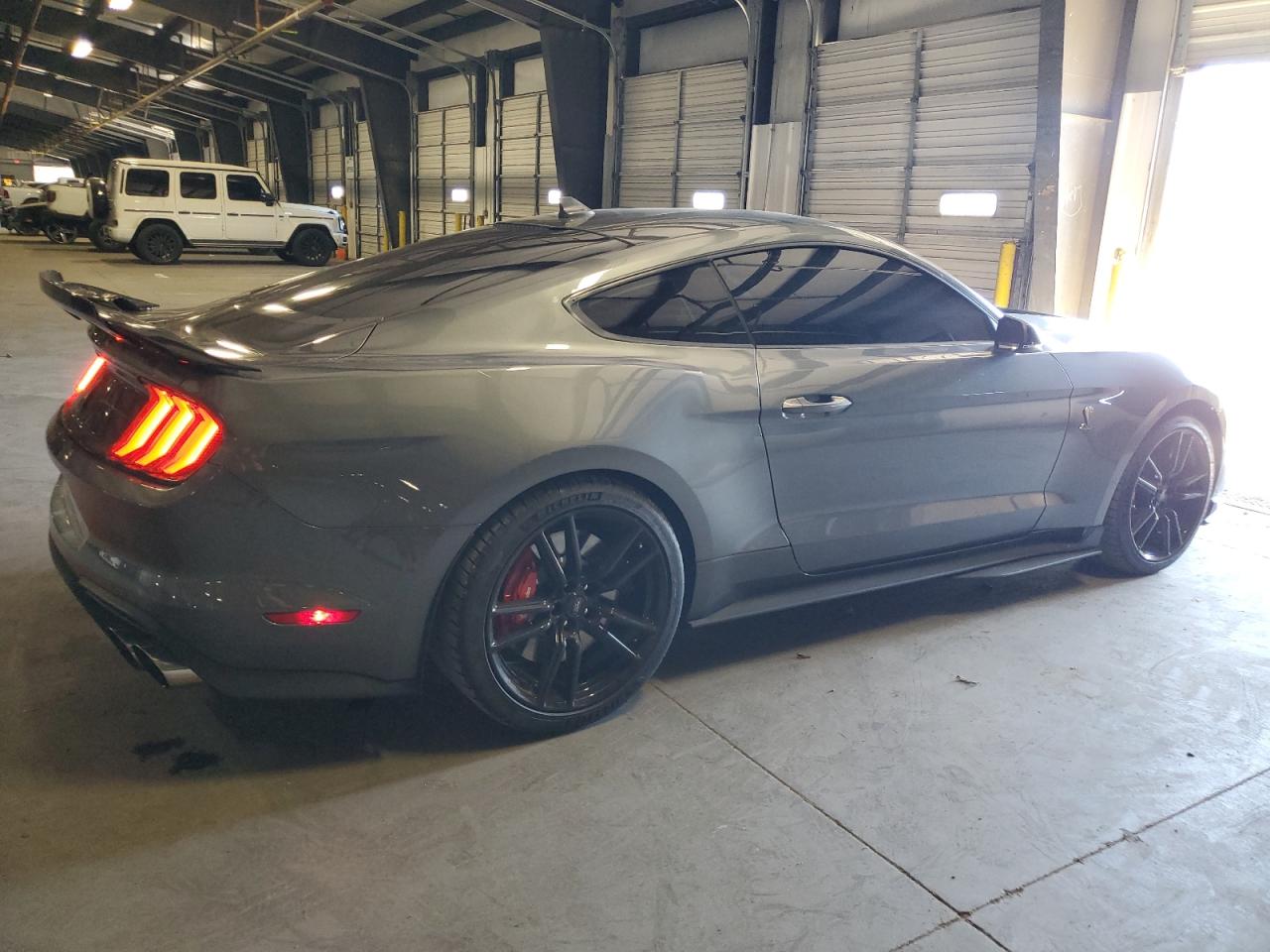 Автомобіль FORD MUSTANG SHELBY GT500 2022 | GrandCar Автомобіль FORD MUSTANG SHELBY GT500 2022 | GrandCar
