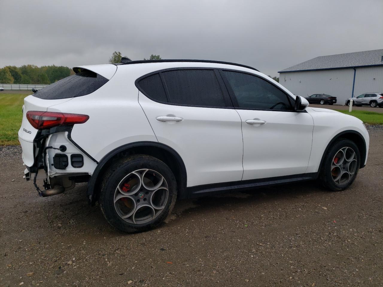 Автомобіль ALFA ROMEO STELVIO SPORT 2018 | GrandCar Автомобіль ALFA ROMEO STELVIO SPORT 2018 | GrandCar