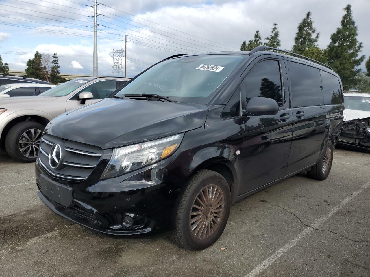 Автомобиль MERCEDES-BENZ METRIS 2022 | GrandCar